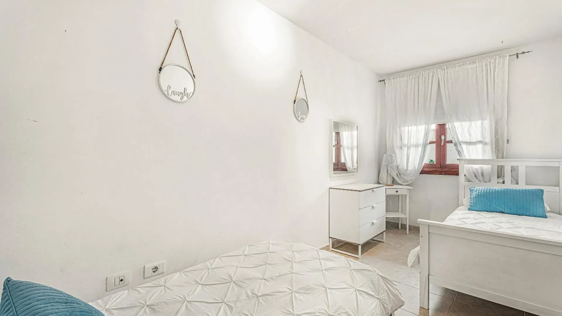 Villa Cassis Адехе 0*,