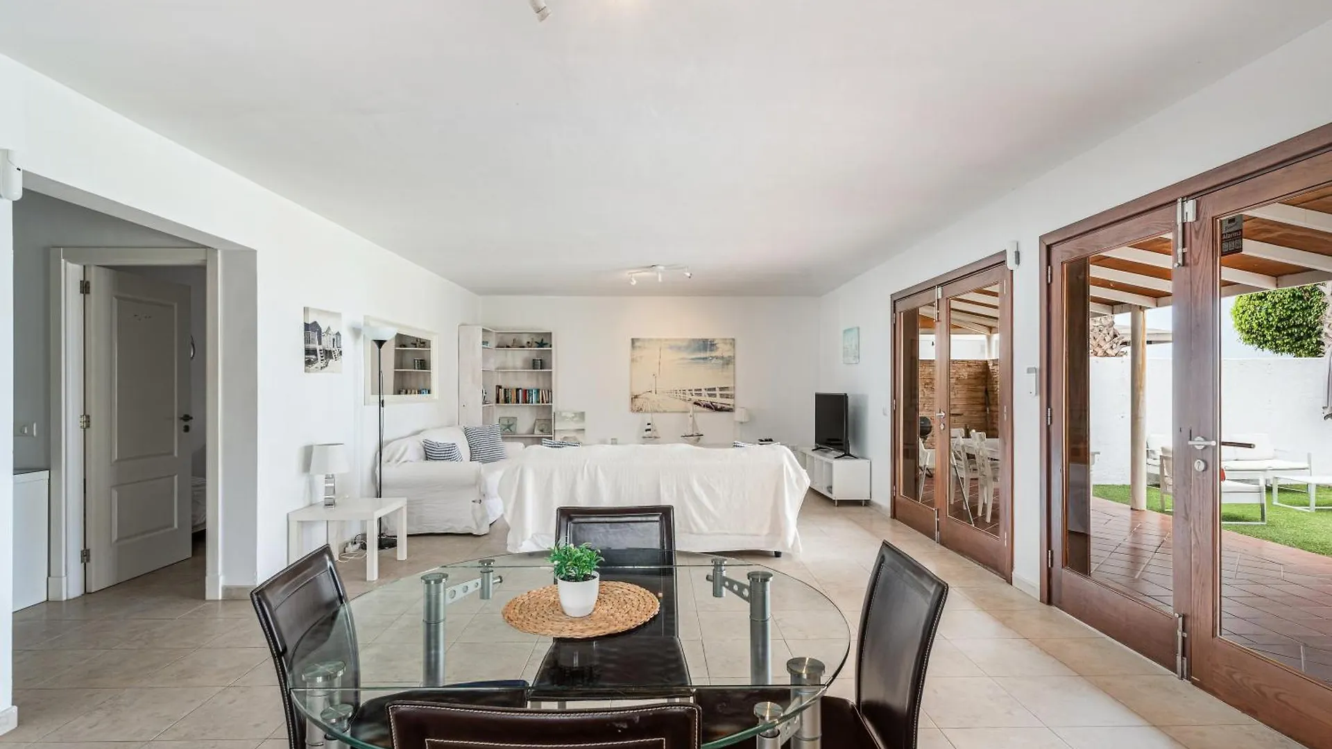 Дом отдыха Villa Cassis Адехе