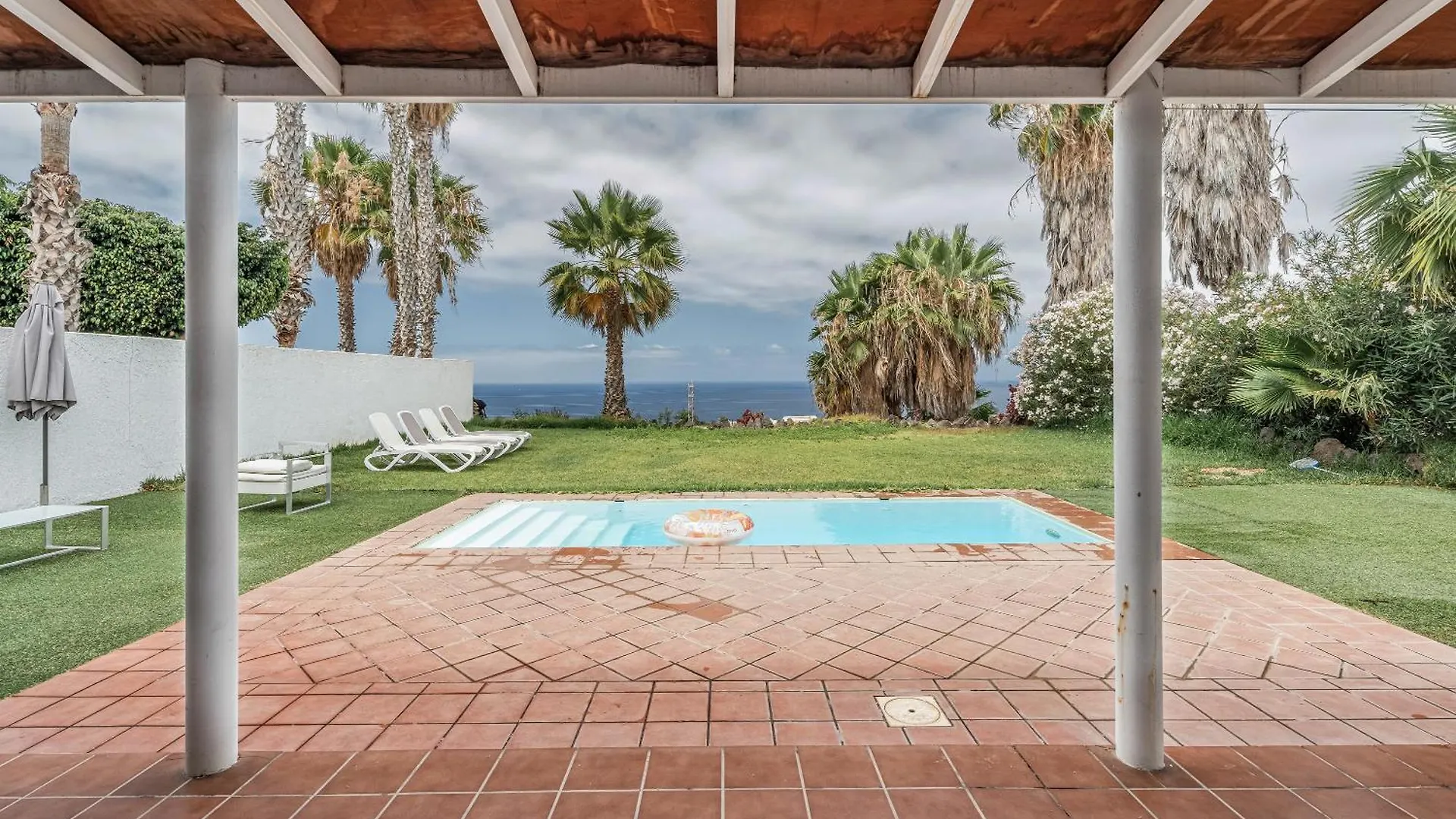 Villa Cassis Адехе Дом отдыха